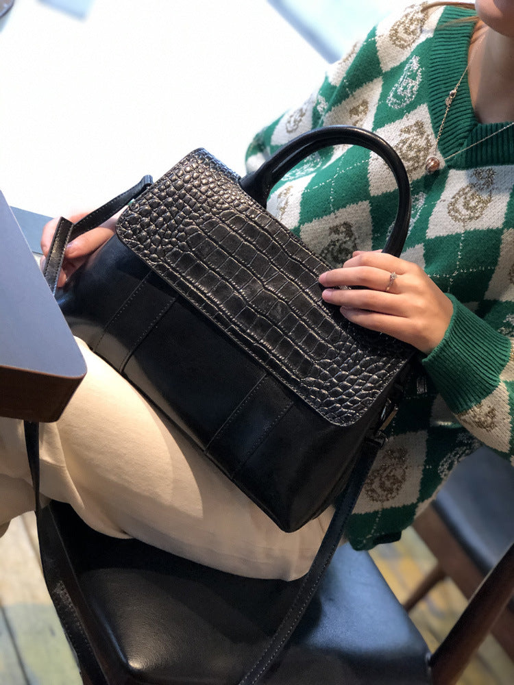 ladies luxury black leather high quality handbag