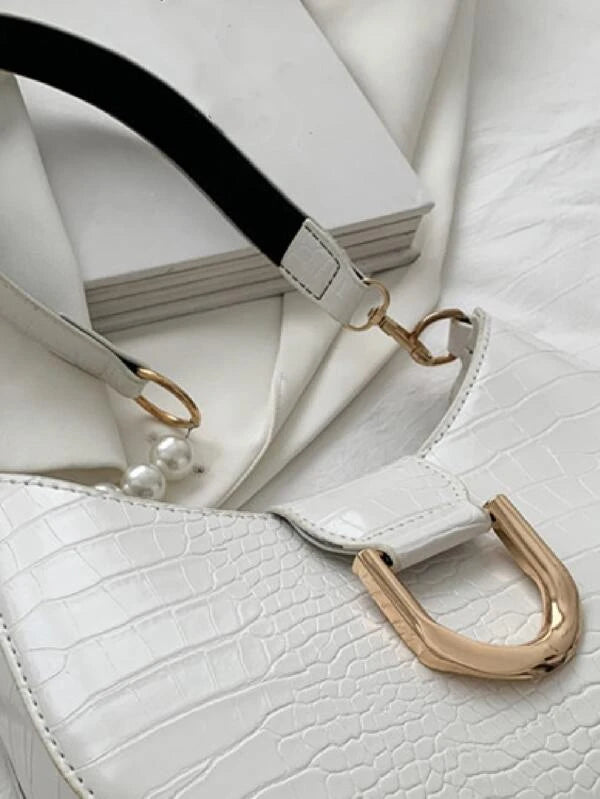 handbag buckle detail